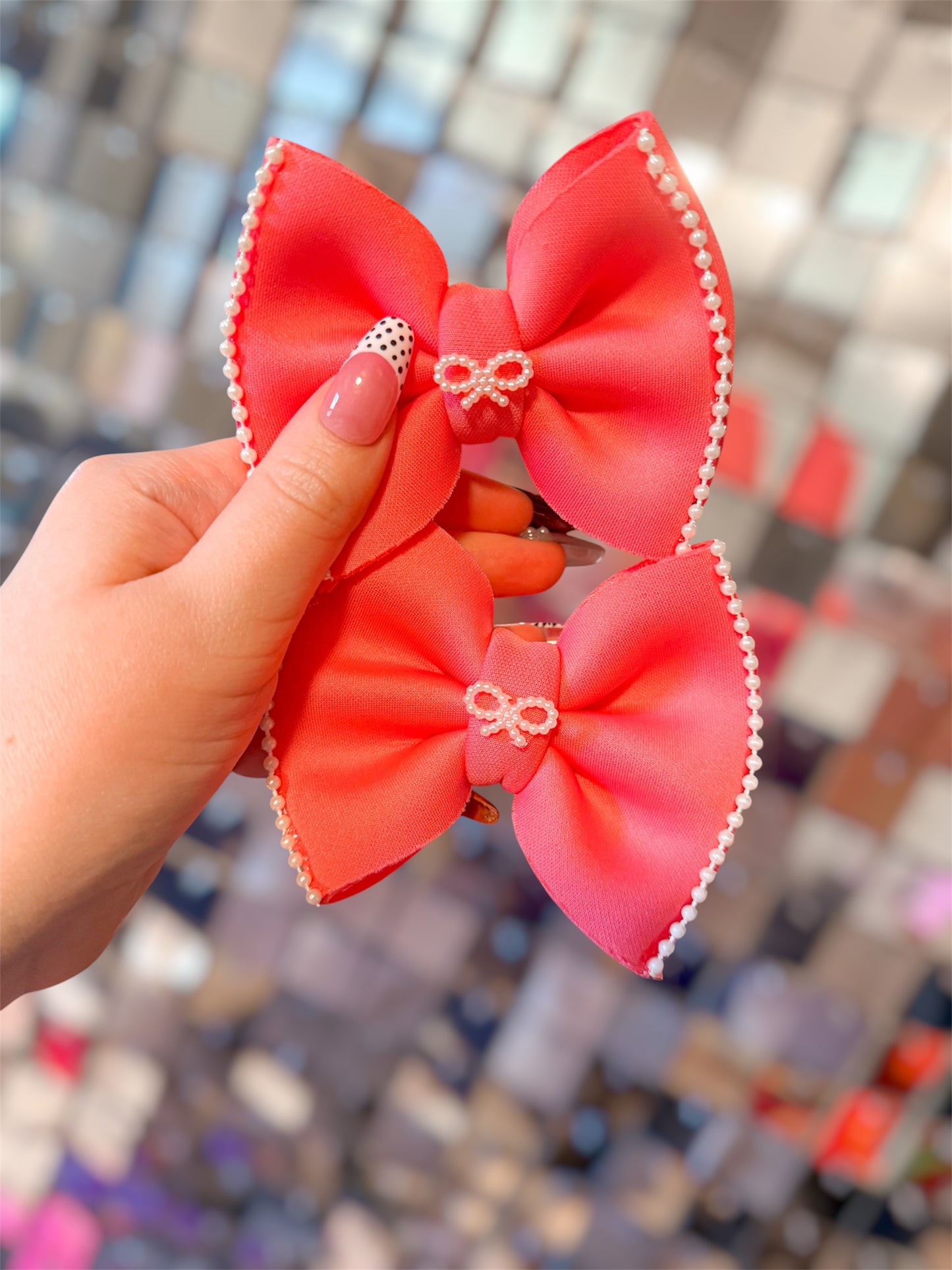 4 in with mini bows + pearl trim