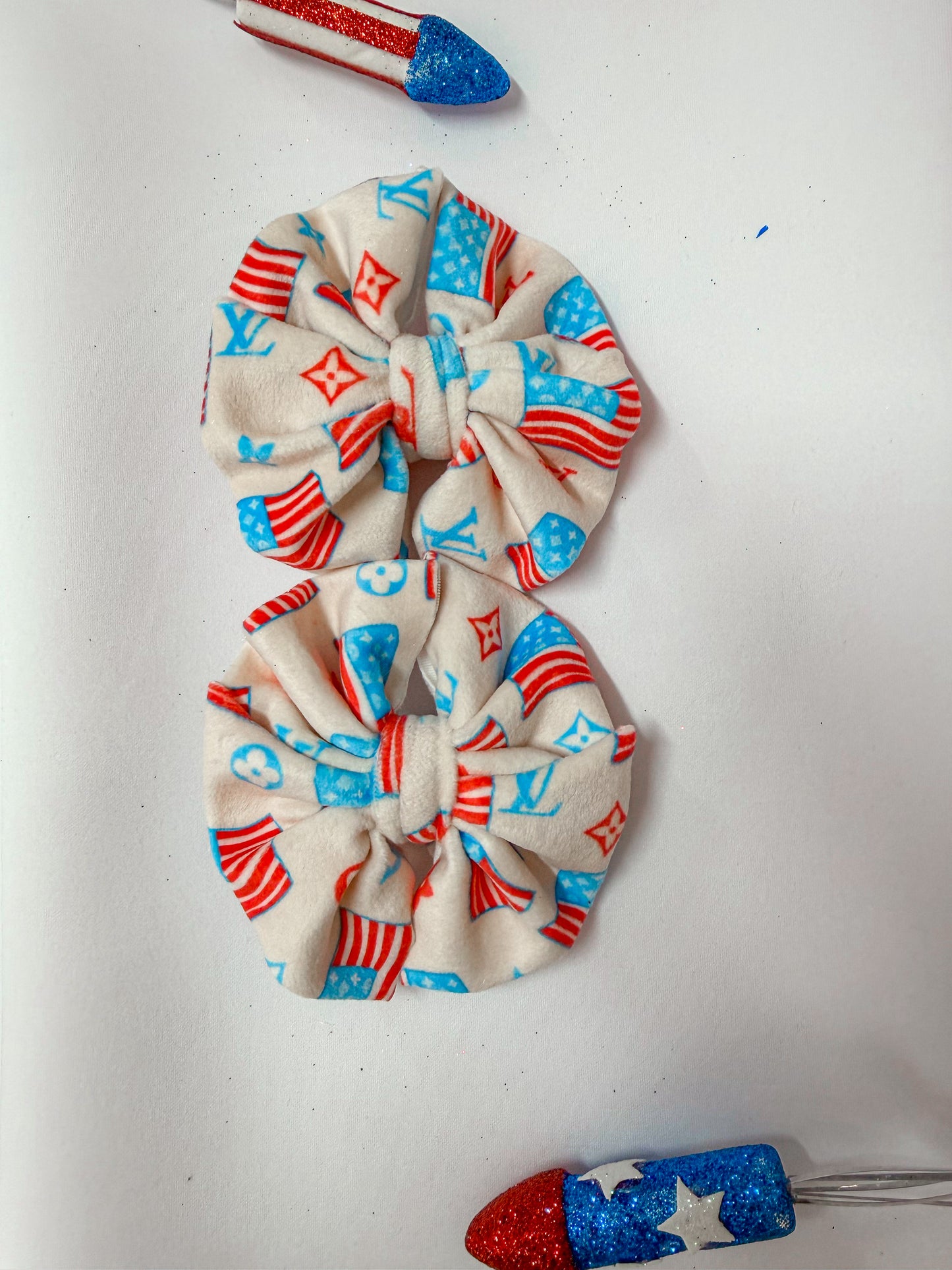 Boujee flag messy piggies